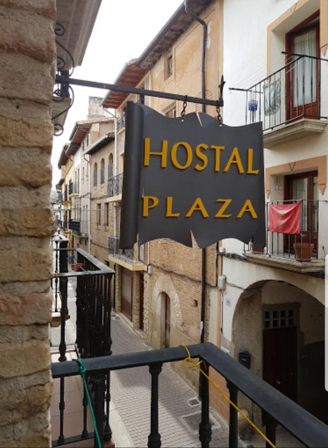 Hostal La Plaza Puente la Reina Esterno foto